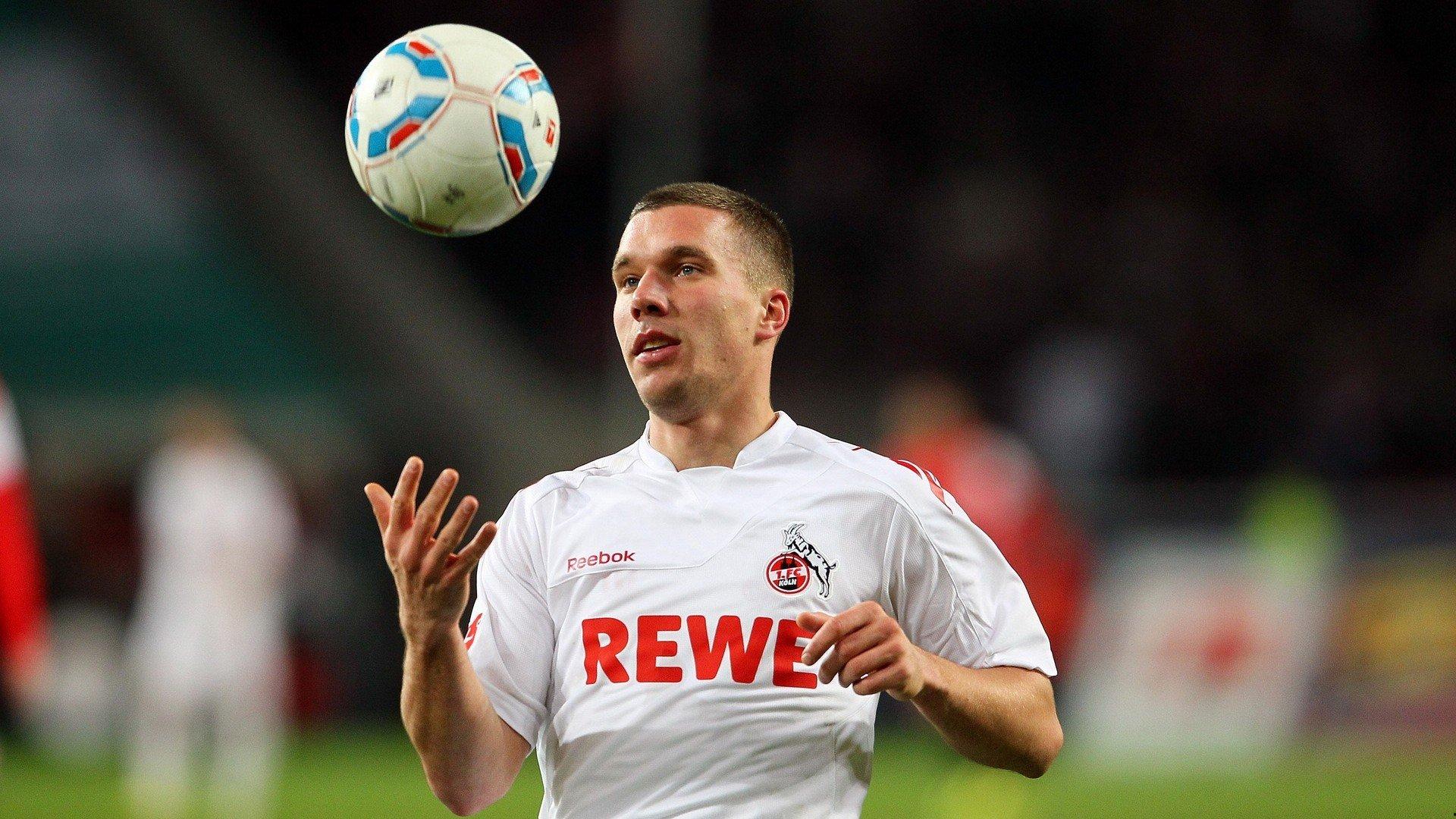 德甲激战！狼堡主场1-1憾平奥格斯堡 蒂茨闪击阿穆拉救主